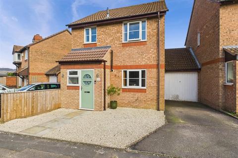2 Trajan Close, Abbeymead, Gloucester, GL4 5EZ