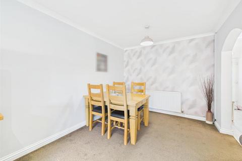 2 Trajan Close, Abbeymead, Gloucester, GL4 5EZ