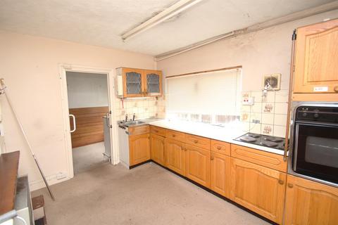 186 Brighton Road, South Croydon, CR2 6AF