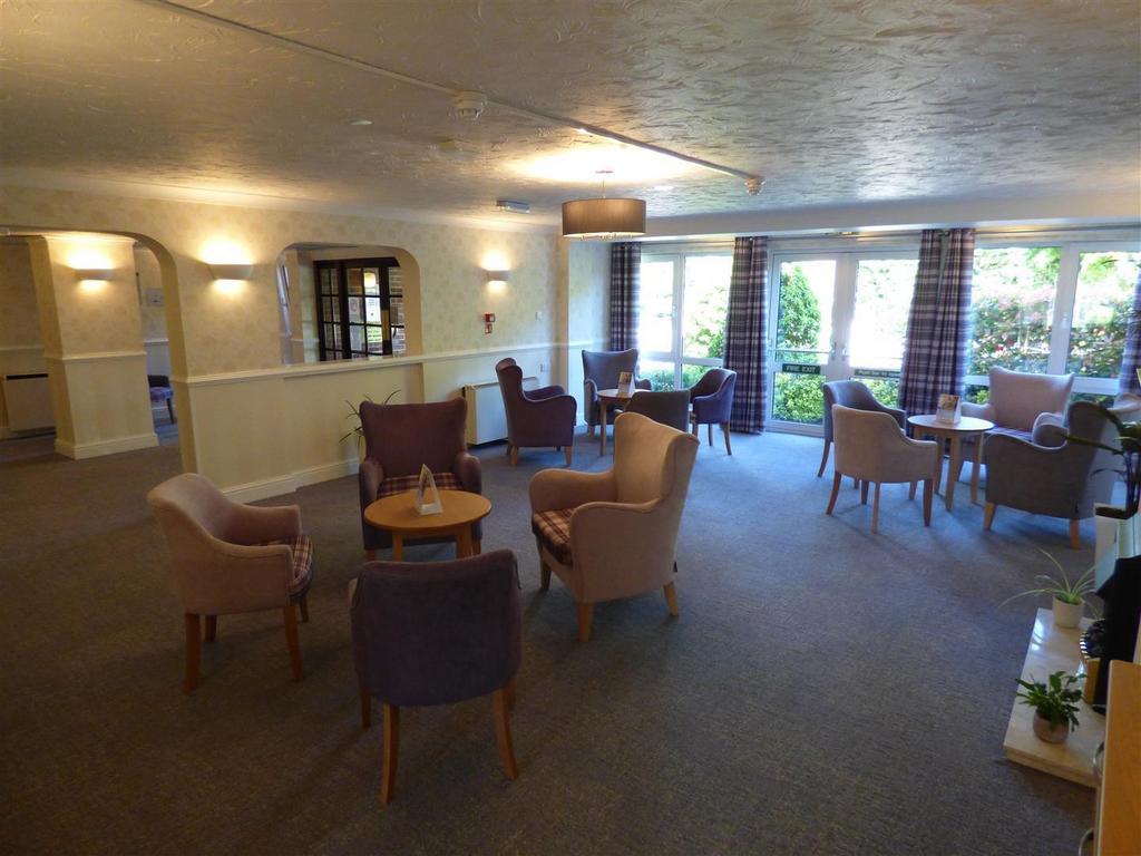 Haldenby Lounge 2.jpg