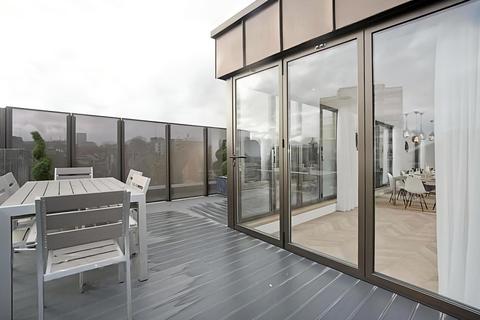 Flat 7, 20 Hatton Wall, London, EC1N 8JH
