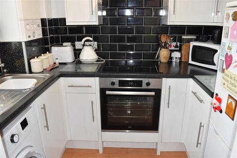 42 Ash Grove, Ripon, HG4 2DJ