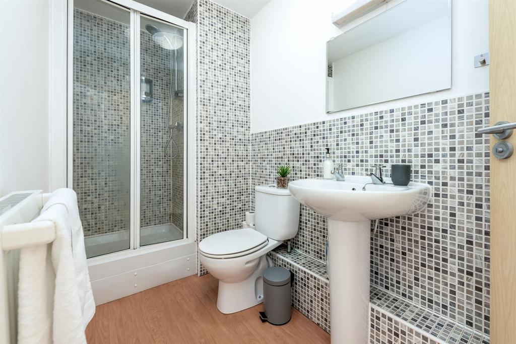 Shower room.jpg