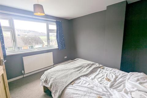 15 Dene View, Luddendenfoot, Halifax, HX2 6PB