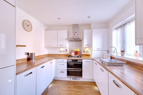 7 Ayron Road, South Ockendon, RM15 5FJ