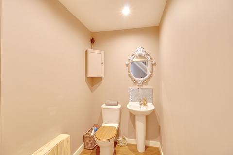 7 Ayron Road, South Ockendon, RM15 5FJ