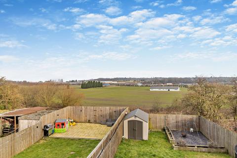 39 The Crescent, Tingley, Wakefield, WF3 1RZ