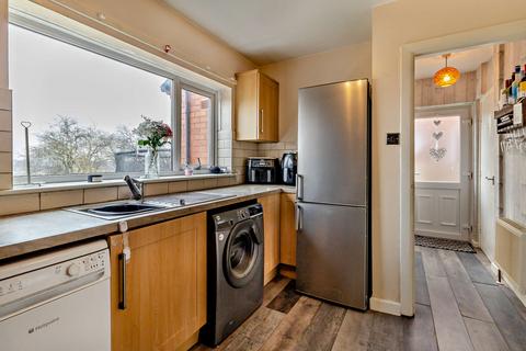 39 The Crescent, Tingley, Wakefield, WF3 1RZ