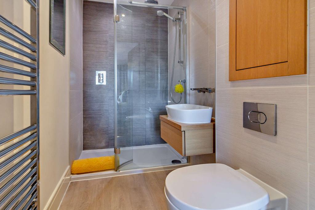 Ensuite