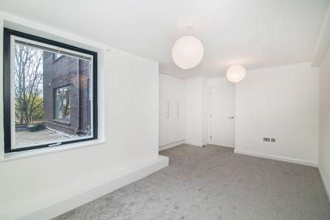 1 bedroom apartment to rent, Heath Road, Twickenham, TW1