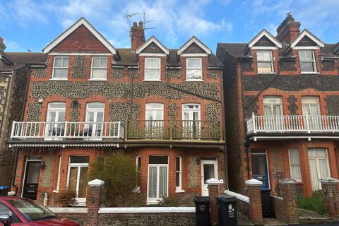 2 bedroom apartment to rent, Cedric Road, Westgate-On-Sea, CT8