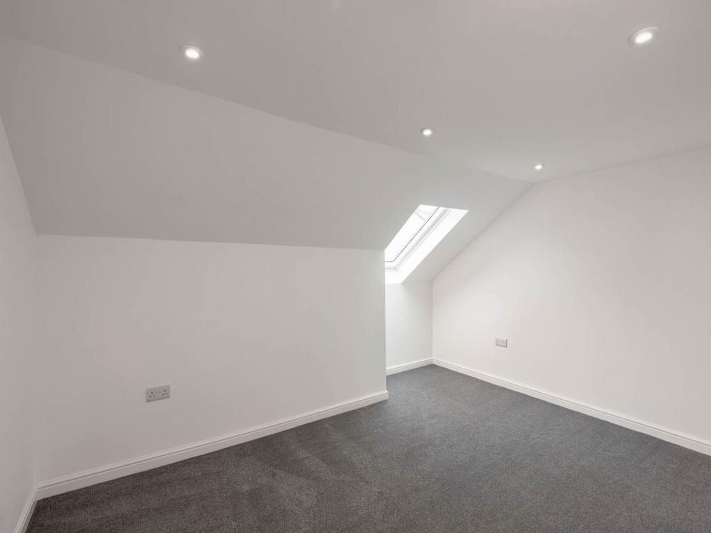 67144 Hawthorn Plc-01
