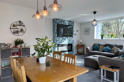3 bedroom flat for sale, Penns Lane, Walmley, Sutton Coldfield
