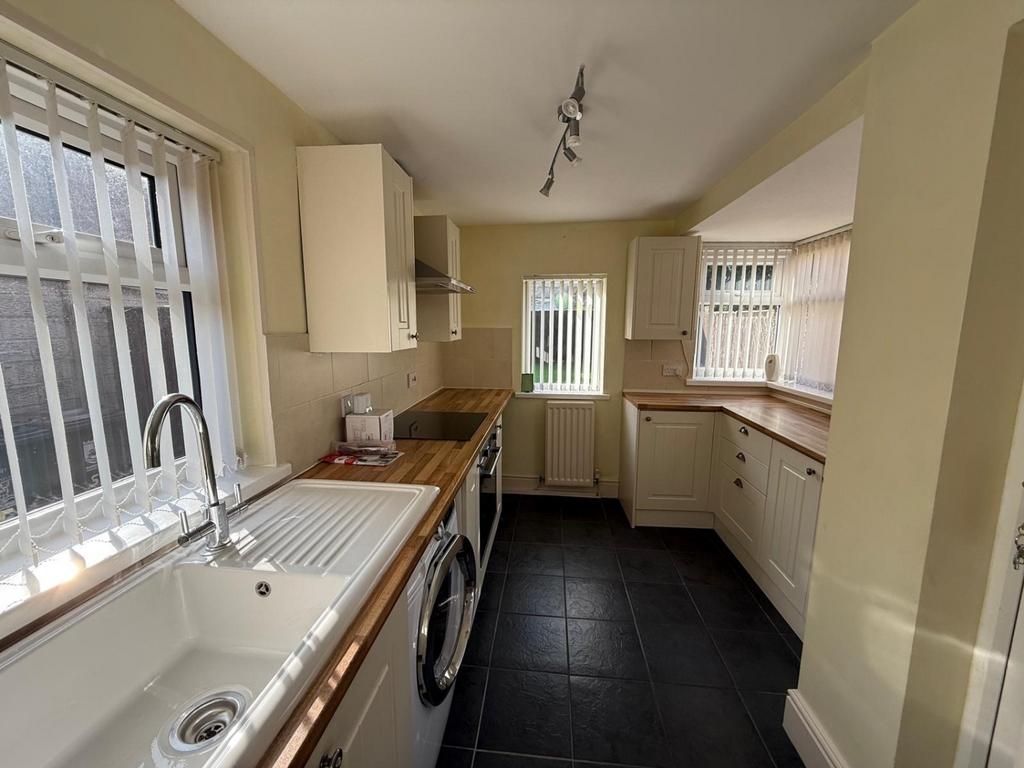 5 hutton kitchen