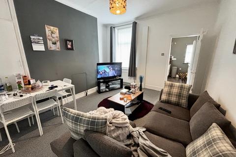 2 bedroom flat for sale, Deleval Road, Forest Hall, Newcastle upon Tyne, NE12