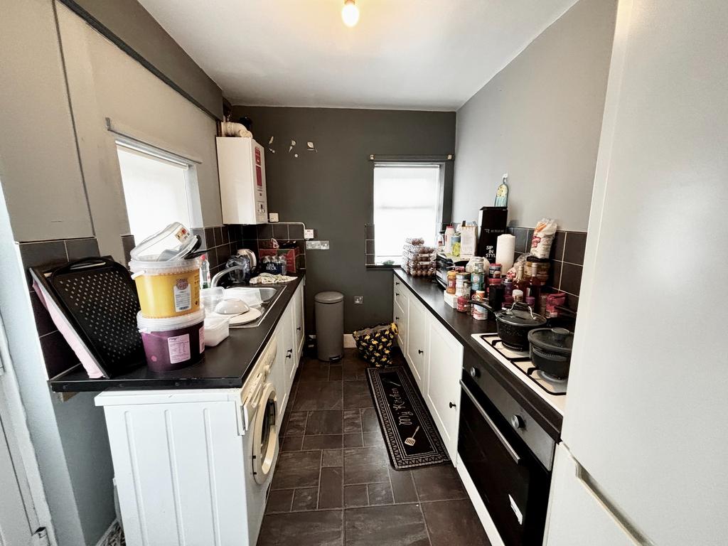 Apartment in North Tyneside, North East - View 4