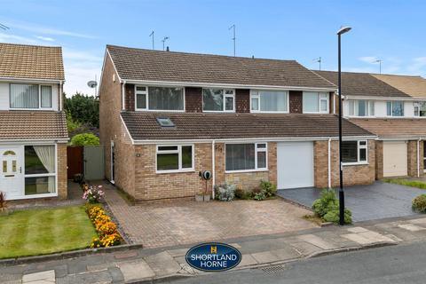 16 Alpine Rise, Coventry, CV3 6NT