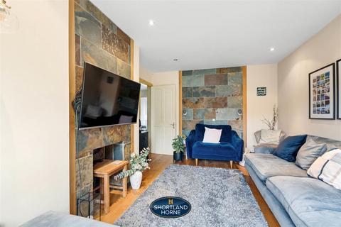 16 Alpine Rise, Coventry, CV3 6NT
