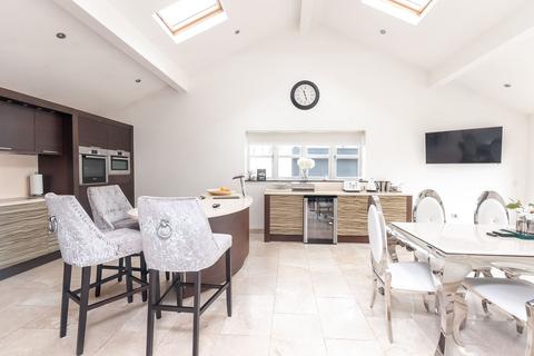4 bedroom farm house for sale, Winwick Lane, Croft, WA3