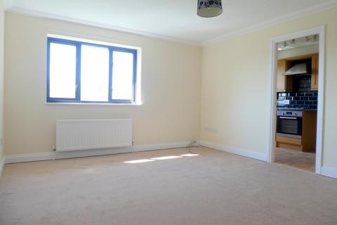 2 bedroom flat to rent, Stone, DA9 9DZ