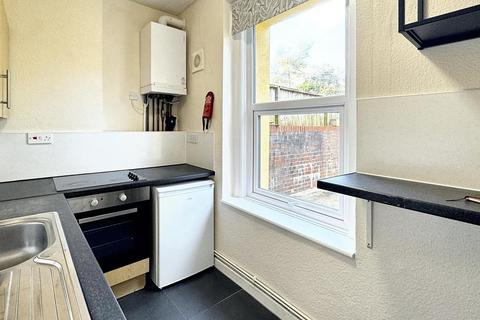 1 bedroom ground floor flat to rent, 131A City Road, Bristol BS2