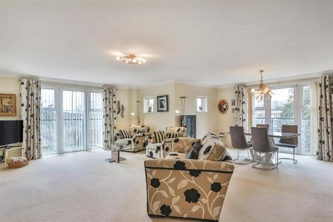 3 bedroom flat for sale, The Avenue, Branksome Park