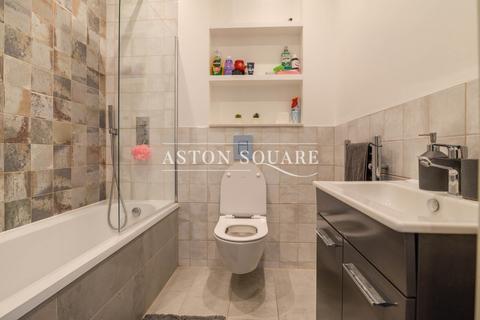 2 bedroom flat to rent, Brent Street, London NW4