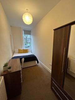 3 bedroom flat to rent, Murieston Crescent, Dalry, Edinburgh, EH11
