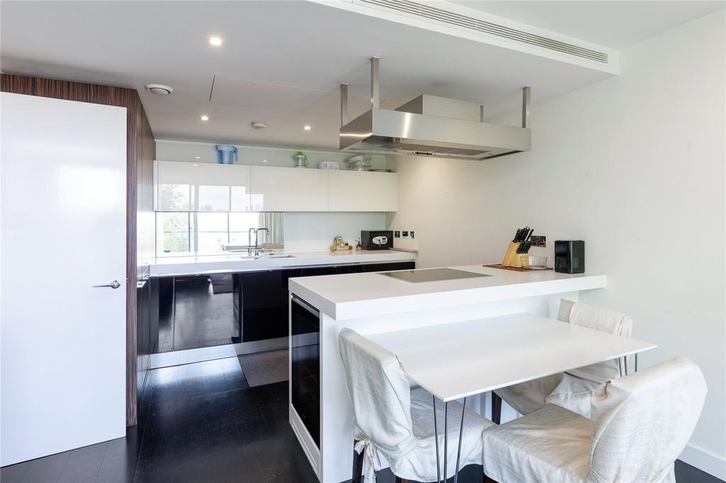 Kitchen/Dining Area
