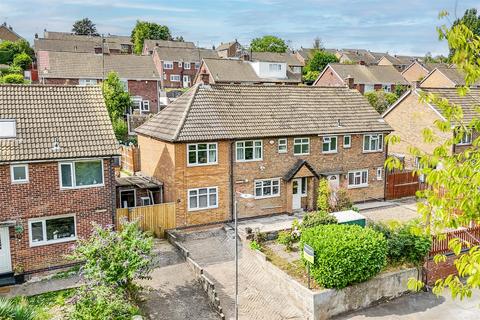 4 bedroom semi-detached house for sale, Wollaton Avenue, Gedling NG4