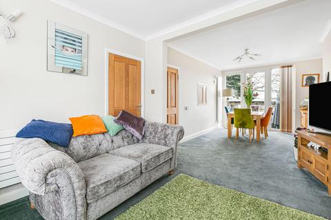 3 bedroom semi-detached house for sale, Wroxham Gardens, Potters Bar, EN6