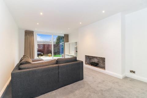 4 bedroom semi-detached house to rent, Poynders Hill, Hemel Hempstead