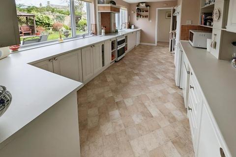 18 Leaman Close, Chipping Sodbury, Bristol, BS37 6HA