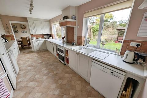 18 Leaman Close, Chipping Sodbury, Bristol, BS37 6HA
