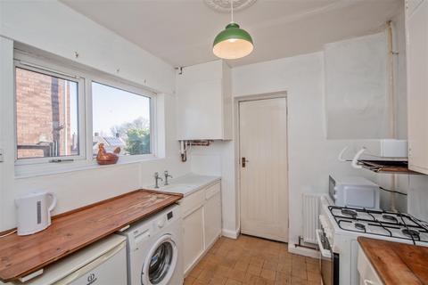 36 Cockshott Lane, Armley, Leeds, LS12 2RQ