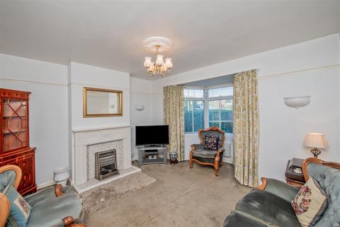 36 Cockshott Lane, Armley, Leeds, LS12 2RQ