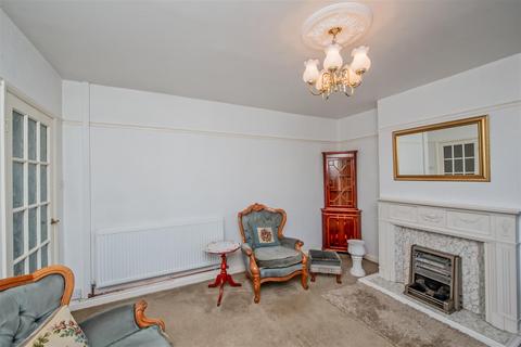 36 Cockshott Lane, Armley, Leeds, LS12 2RQ
