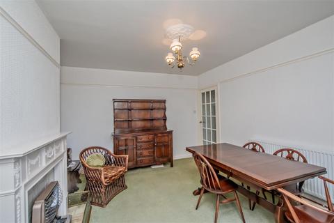 36 Cockshott Lane, Armley, Leeds, LS12 2RQ