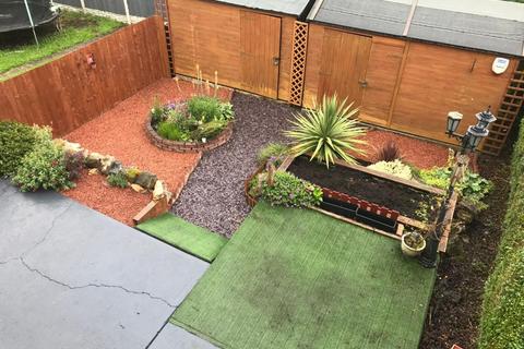 3 bedroom townhouse to rent, Glebe Avenue, Pinxton, NG16