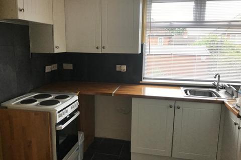 3 bedroom townhouse to rent, Glebe Avenue, Pinxton, NG16