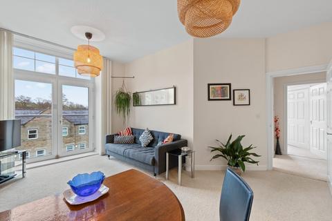 2 bedroom flat for sale, Mill Fold, Addingham, Ilkley, West Yorkshire, LS29