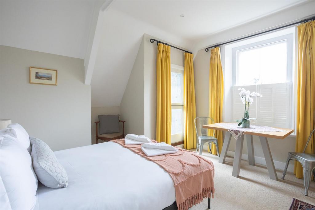 Second Floor - Bedroom 1 001.jpg