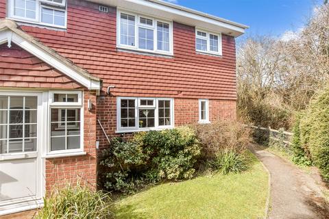 3 bedroom end of terrace house for sale, Crouchview Close, Wickford SS11