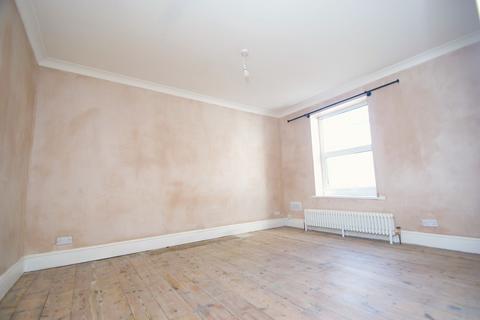 2 bedroom flat to rent, Athelstan Road, Margate, CT9