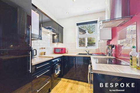 2 bedroom terraced house for sale, Green Street, Macclesfield SK10