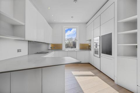 3 bedroom apartment to rent, Eton Avenue, Belsize Park, NW3