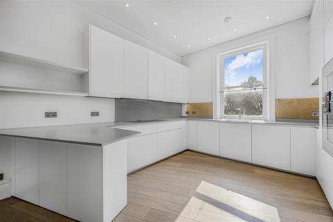 3 bedroom apartment to rent, Eton Avenue, Belsize Park, NW3
