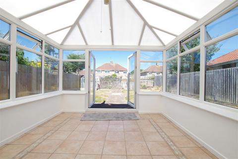 2 Caversham Close, Swindon, SN3 1DT