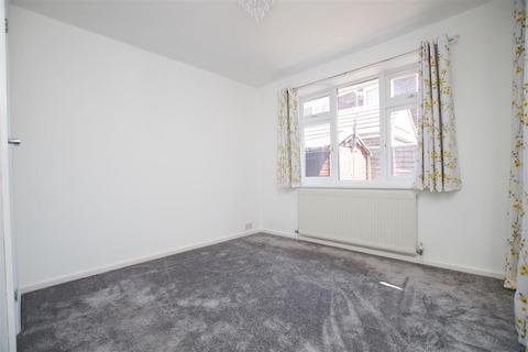 2 Caversham Close, Swindon, SN3 1DT
