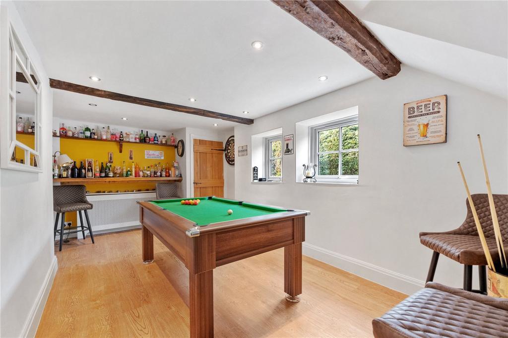 Bar/Games Room